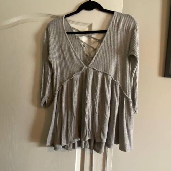 vestique Sweaters - Vestique V-Neck Light Sweater Top